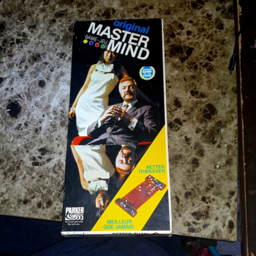 MASTERMIND GAME 1972 VINTAGE FUN